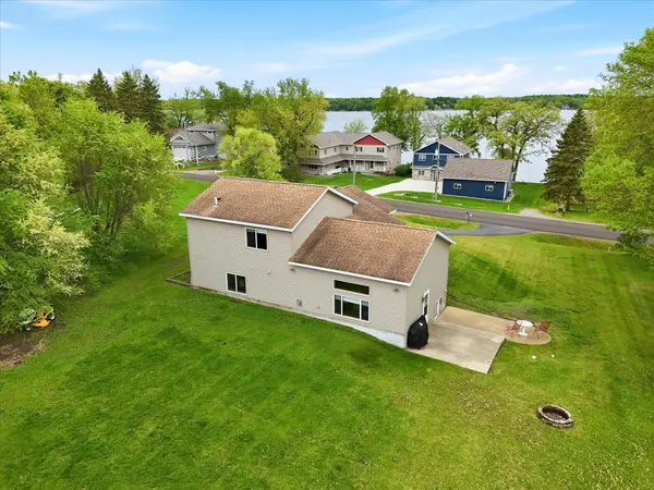 9000 Ingram AVE NW, Annandale, MN 55302