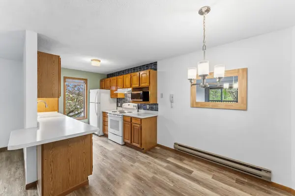 6601 Buckley CIR #109, Inver Grove Heights, MN 55076