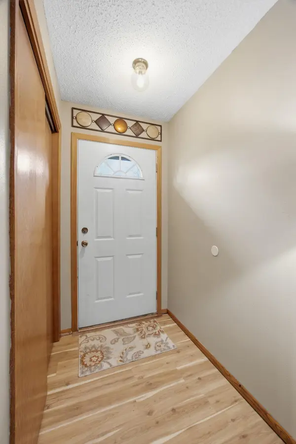 434 Dale AVE, Moorhead, MN 56560