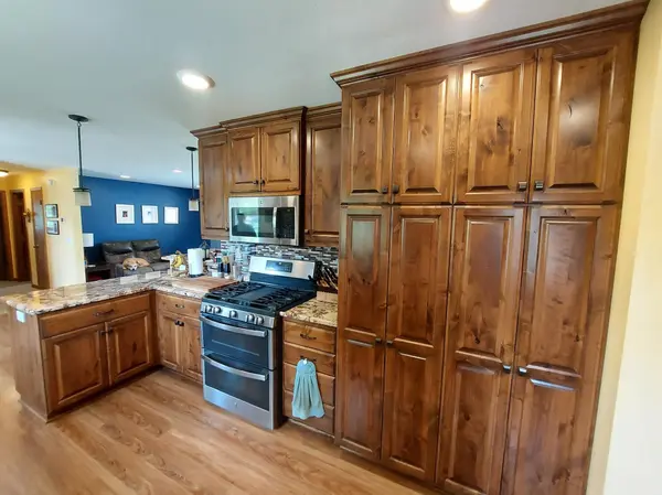409 Sundown DR, Avon, MN 56310