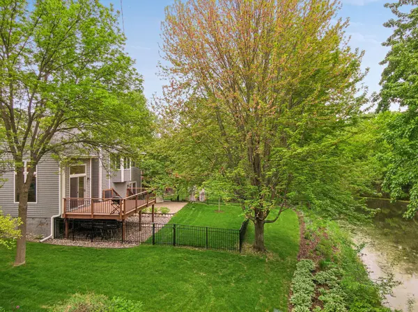 2175 Yuma LN N, Plymouth, MN 55447