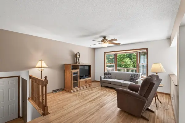 2425 80th AVE N, Brooklyn Park, MN 55444