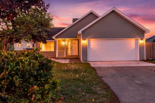9816 Pierce ST NE, Blaine, MN 55434