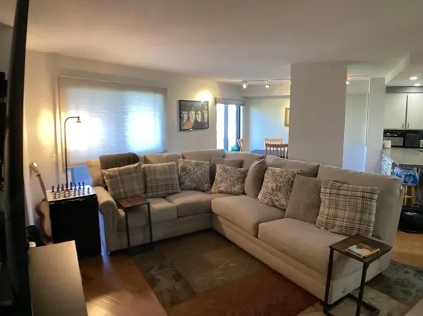 2950 Dean Pkwy #604, Minneapolis, MN 55416