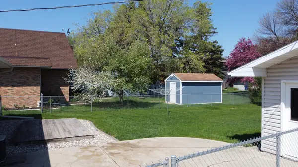 814 23rd AVE S, Moorhead, MN 56560
