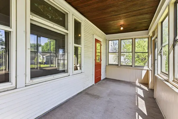 53 Geranium AVE E, Saint Paul, MN 55117