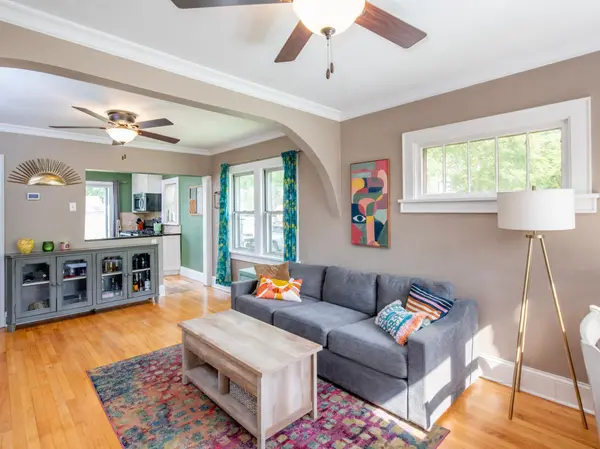 1055 Virginia ST, Saint Paul, MN 55117