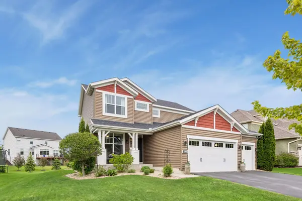 1098 Prairie View LN, Waconia, MN 55387