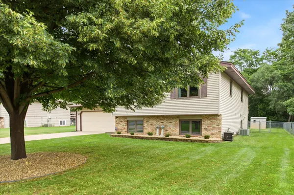 13445 Gladiola ST NW, Andover, MN 55304