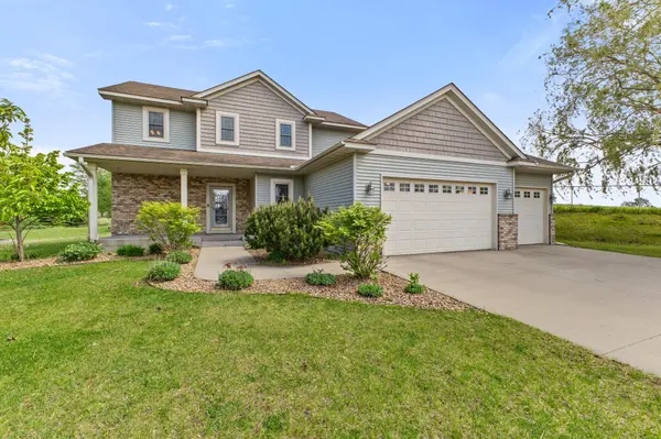 1141 Jasmine LN, Jordan, MN 55352