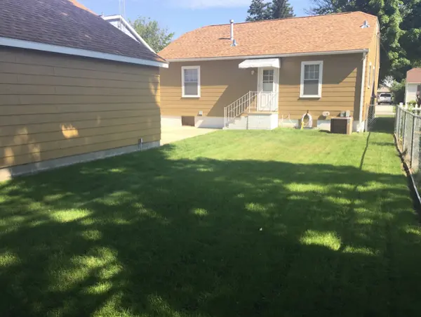 630 15th ST NE, Rochester, MN 55906