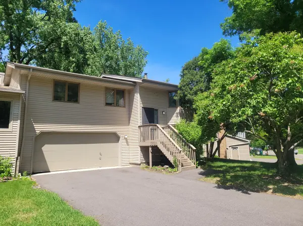 1585 S Bavarian PASS, Fridley, MN 55432