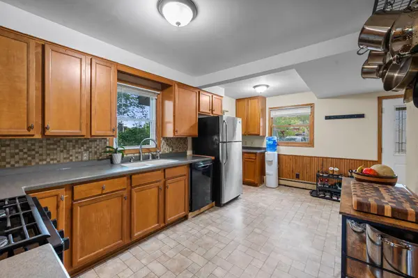 220 4th AVE E, Shakopee, MN 55379