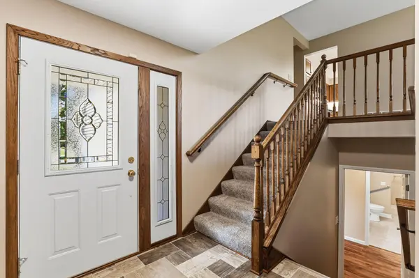 3588 Grenadier Place North PL, Oakdale, MN 55128