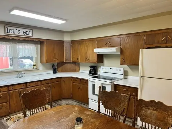 19443 560th AVE, Austin, MN 55912