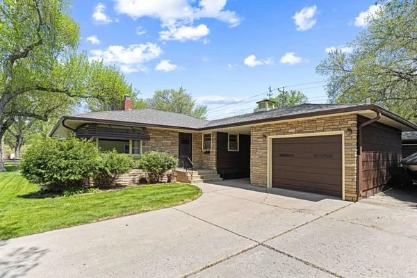 1455 12th ST N, Fargo, ND 58102