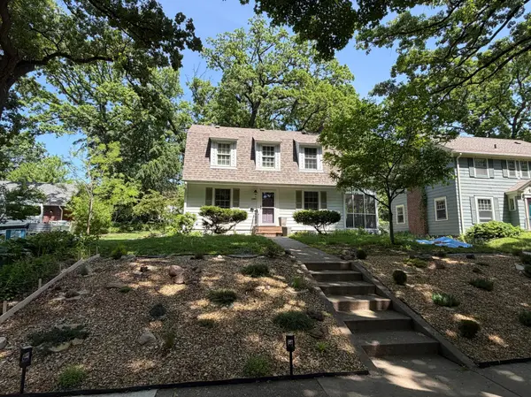 1949 E River TER, Minneapolis, MN 55414