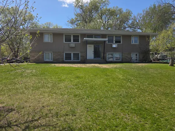 5820 2 1/2 ST NE,  Fridley,  MN 55432