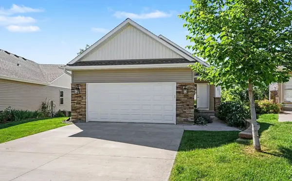 2753 Ridgeview LN, Red Wing, MN 55066