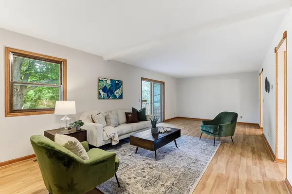 16500 Foliage AVE W, Rosemount, MN 55068
