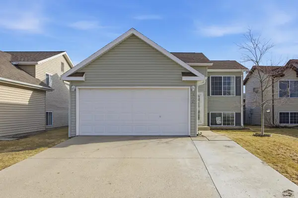 2126 59th AVE S, Fargo, ND 58104
