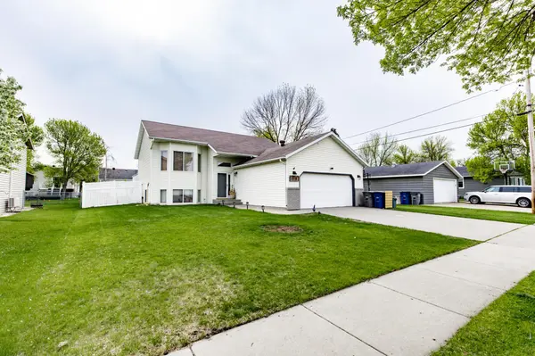 1116 18th ST N, Moorhead, MN 56560