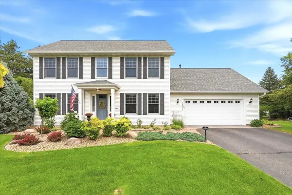 1801 Grey Fox LN, Hudson, WI 54016