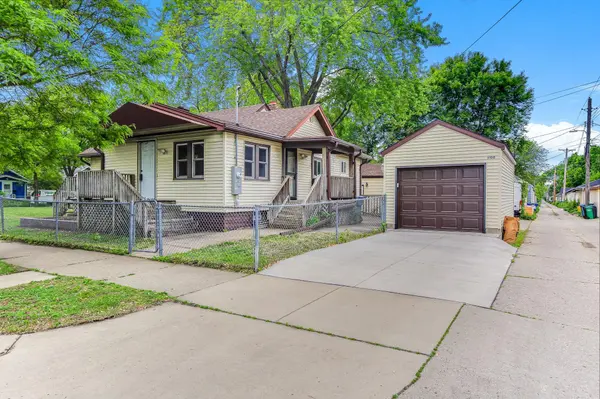 3100 40th AVE S, Minneapolis, MN 55406