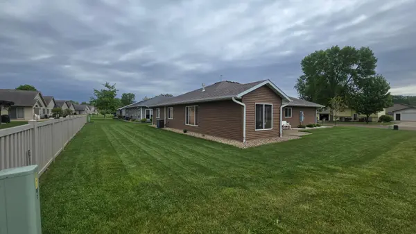 1709 Keystone DR, Albert Lea, MN 56007