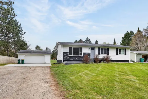 2109 Strader DR, Grand Rapids, MN 55744