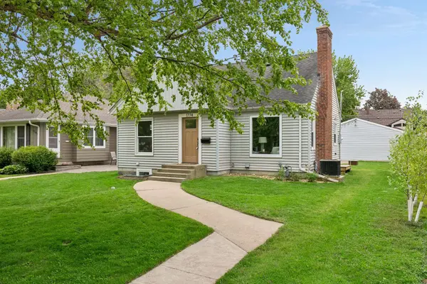 1774 Rome AVE, Saint Paul, MN 55116