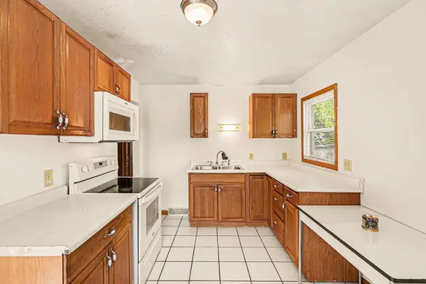 1175 Cook AVE E, Saint Paul, MN 55106