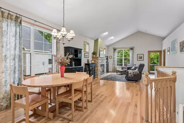 10502 Mississippi CIR N, Brooklyn Park, MN 55443