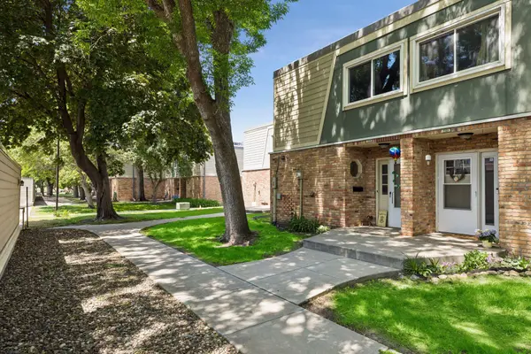 7329 W Franklin AVE, Saint Louis Park, MN 55426