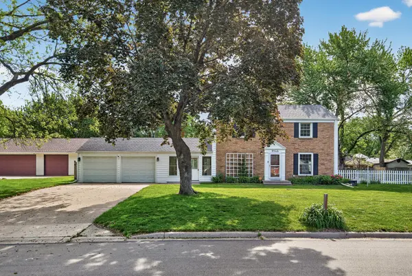 9548 Knox AVE N, Brooklyn Park, MN 55444