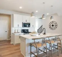 9273 Larimar TRL, Eden Prairie, MN 55347