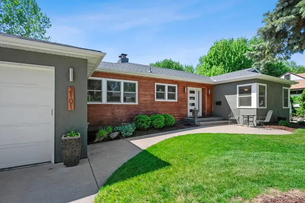 2101 Regent AVE N, Golden Valley, MN 55422