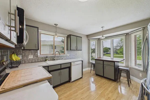 2208 Grimm RD, Chaska, MN 55318