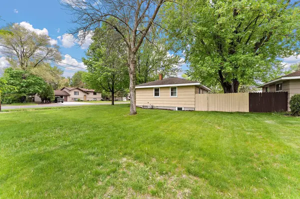 1691 4th ST, White Bear Lake, MN 55110