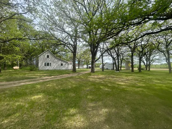 8338 Hillton RD, Royalton, MN 56373