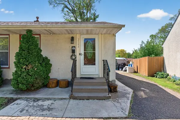 2144 Geranium AVE E, Saint Paul, MN 55119