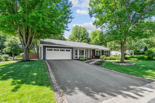 17469 Lorence WAY, Eden Prairie, MN 55346