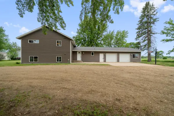 43137 Foxboro RD, Belgrade, MN 56312