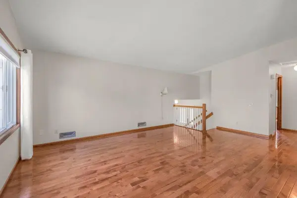 1375 Balsam ST E, Eagan, MN 55123