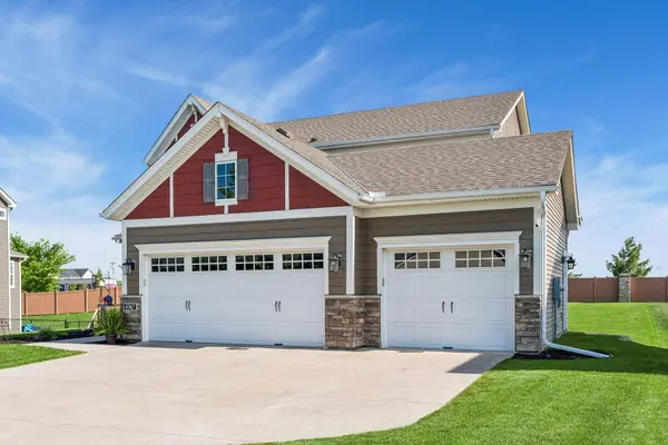4367 Parkview CIR, Anoka, MN 55303