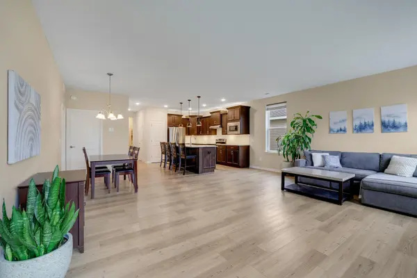 183 Liberty Heights DR, Chaska, MN 55318