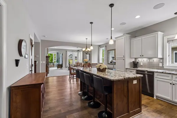 25441 Heims Lake CIR, Wyoming, MN 55092