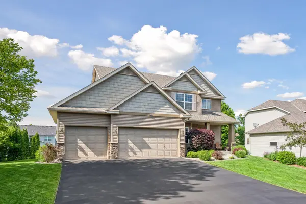 1046 Gusty DR, Waconia, MN 55387