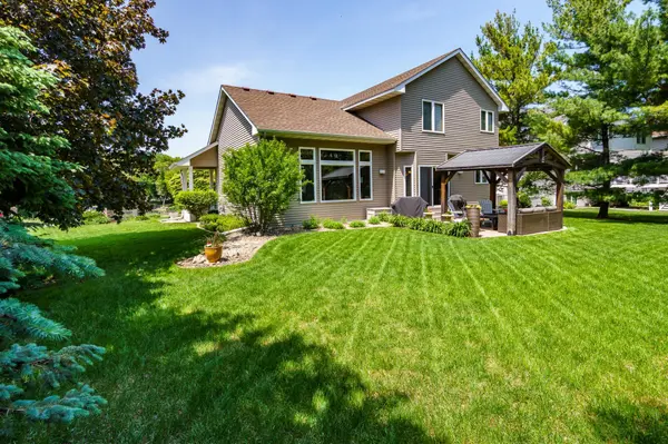4304 Gadwall CT, Eagan, MN 55122