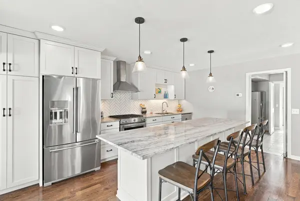 7368 Ontario BLVD, Eden Prairie, MN 55346
